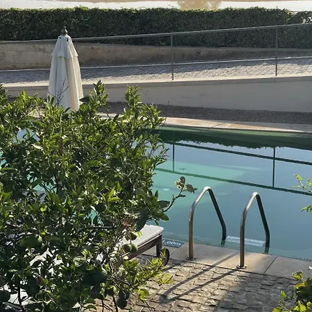 別荘 Rustic House With 2 Pools In A Monastery *