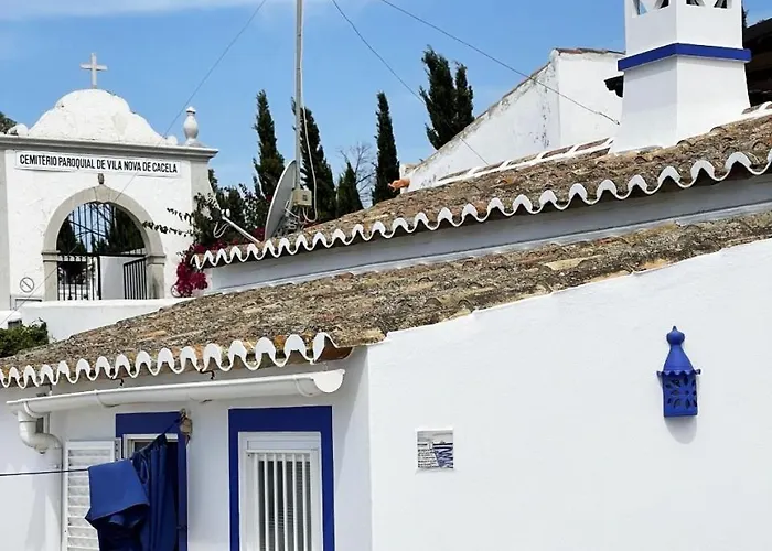 Rustic House With 2 Pools In A Monastery Сasa de vacaciones *