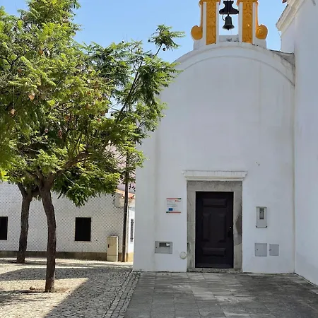 Vakantiehuis Rustic House With 2 Pools In A Monastery *